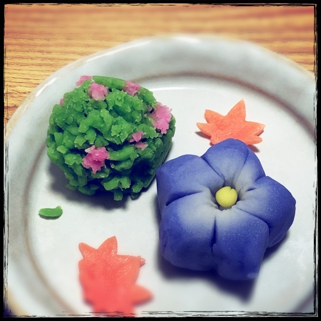 �y���̌��z���َq�����肵�Ă݂��I